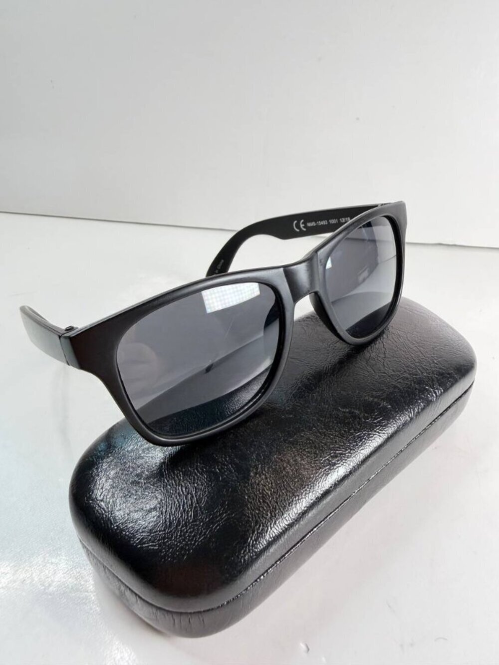 Capelli New York Sunglasses – Classic Black Frame – Timeless Everyday Style